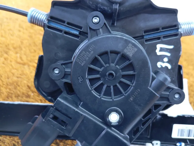 Стеклоподъемник