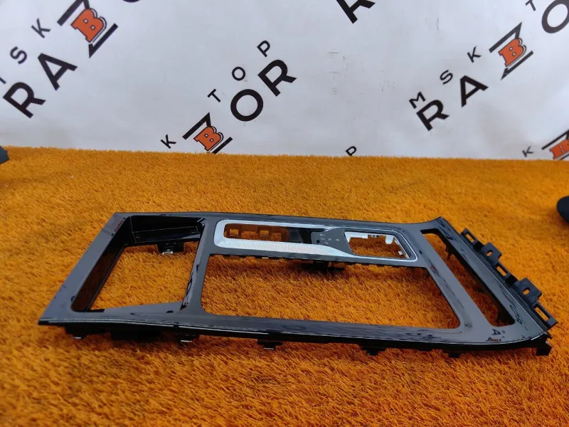 Накладка центральной консоли