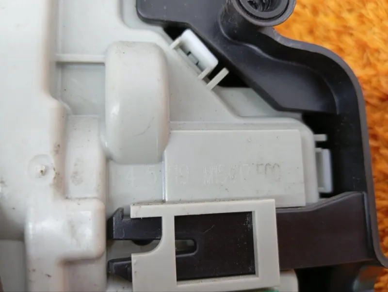 Замок двери