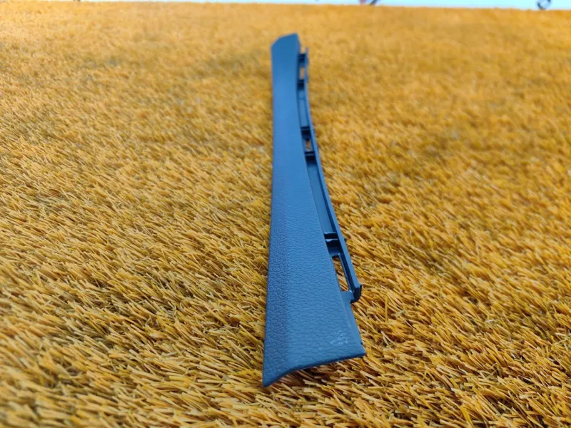 Накладка на стойку кузова