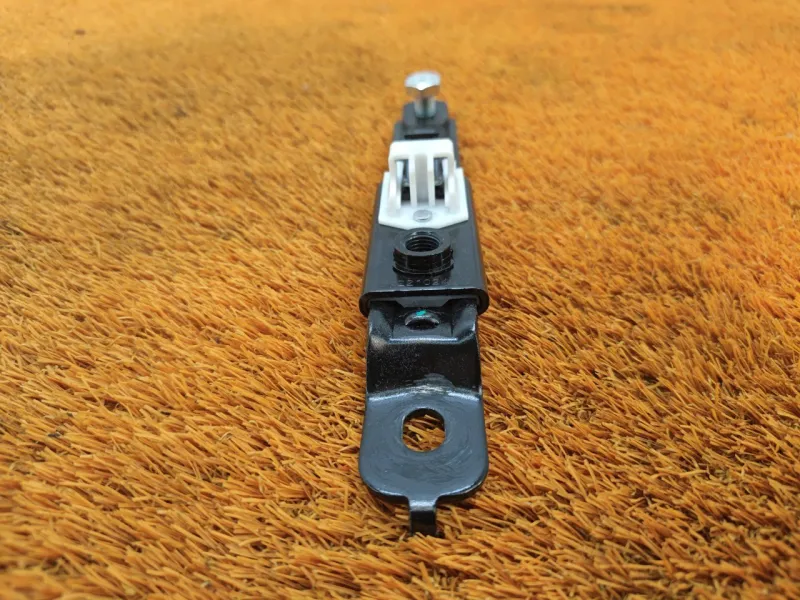 Механизм регулировки ремня безопасности