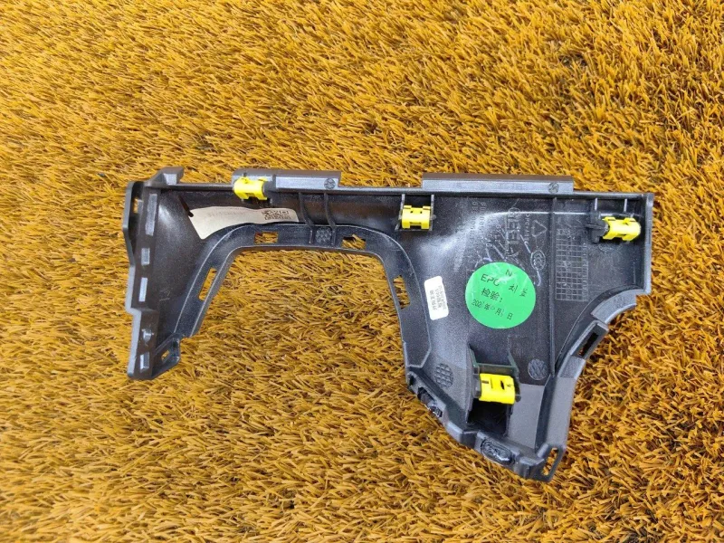 Декоративная накладка торпедо