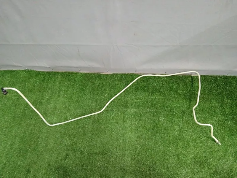 Трубка топливная