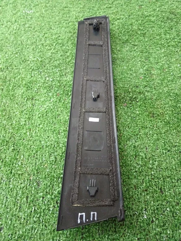 Молдинг двери