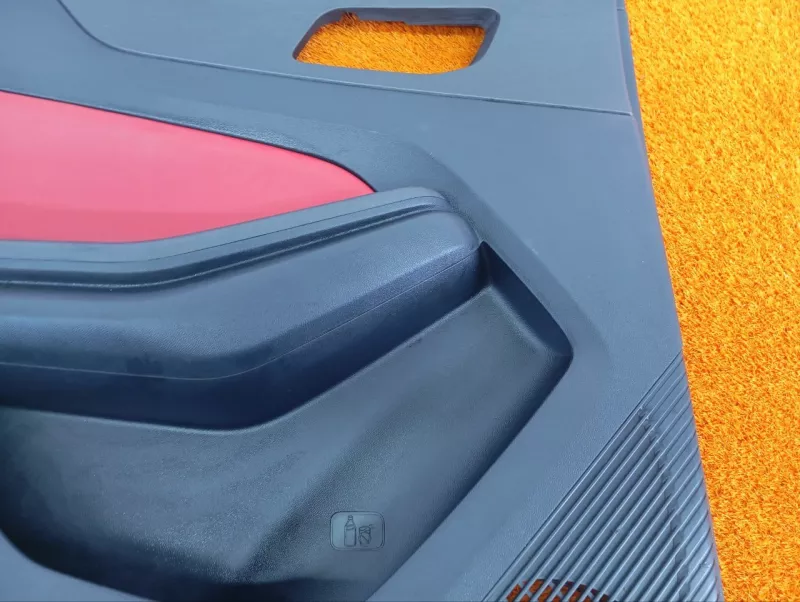 Обшивка двери