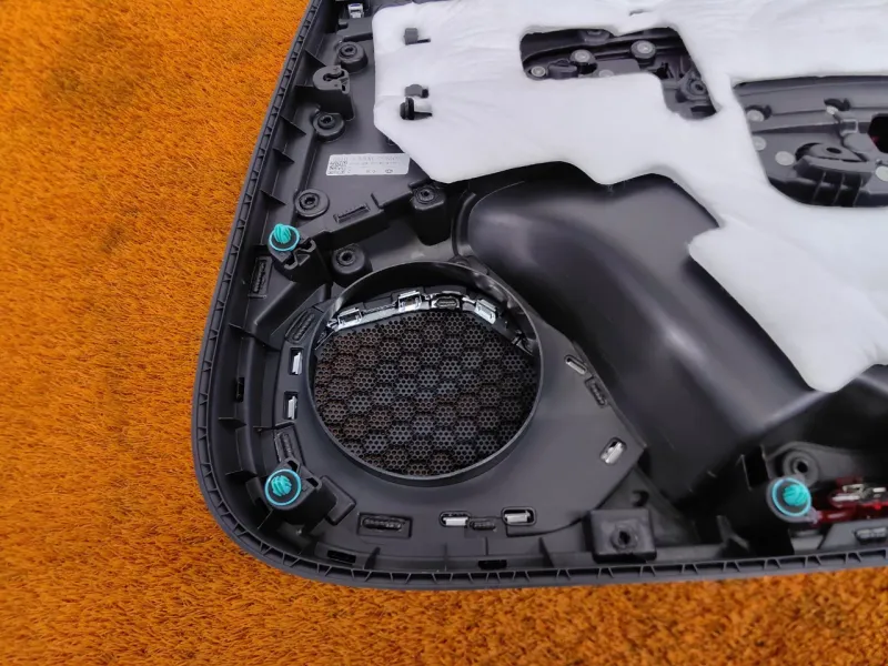 Обшивка двери