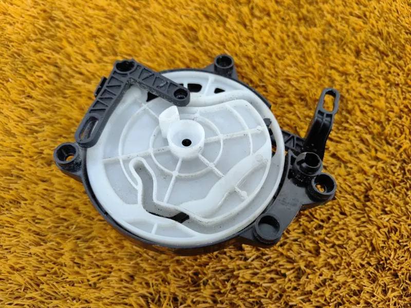 Моторчик заслонки печки