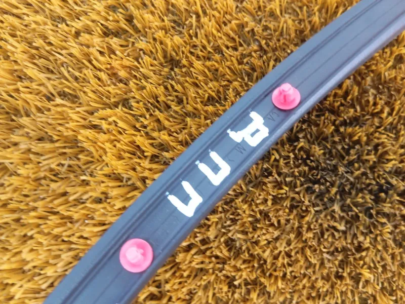 Уплотнитель двери