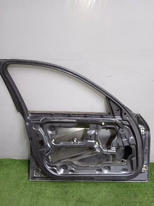 Дверь BMW 3-Series 2005 41007203643 E90, передняя левая