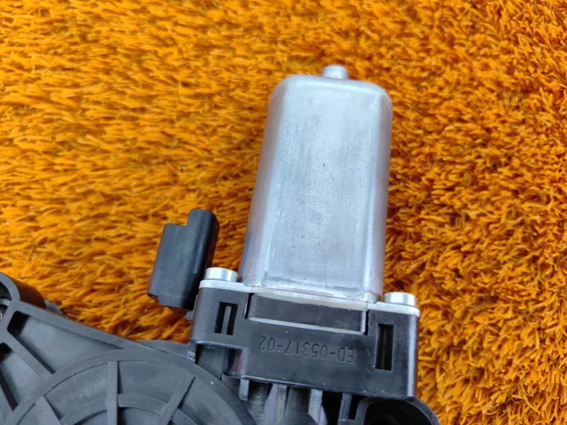 Стеклоподъемник