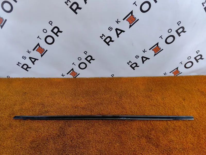 Молдинг стекла