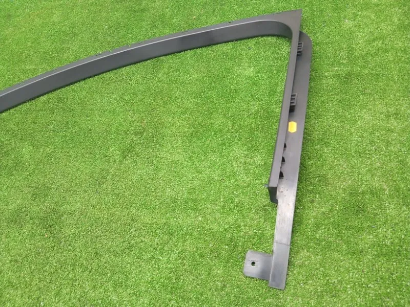 Уплотнитель стекла двери