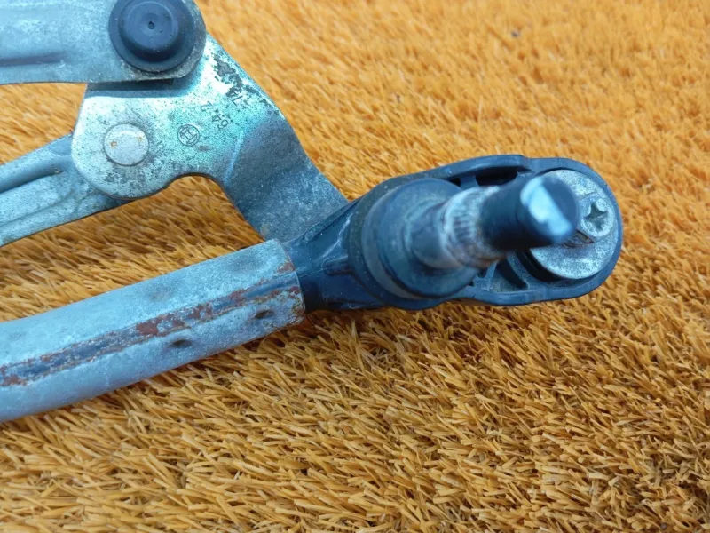 Трапеция дворников