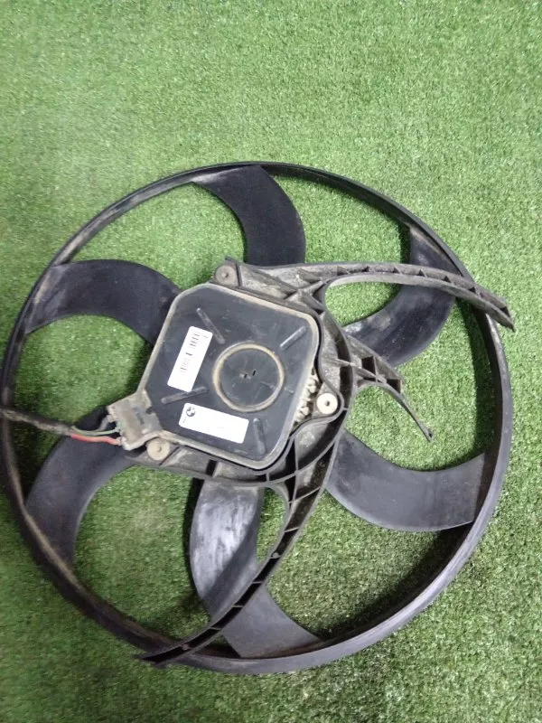 Вентилятор Радиатора BMW X1 2011 67327588974 E84 N47D20C 75397700