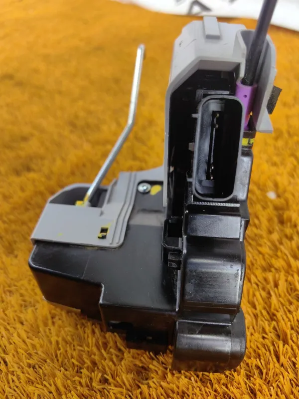 Замок двери