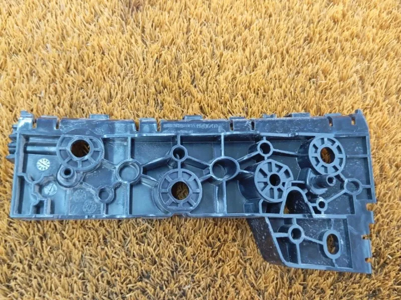 Крепление бампера