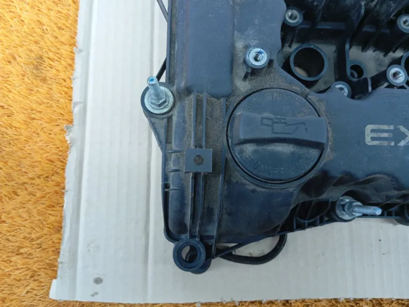 Клапанная крышка