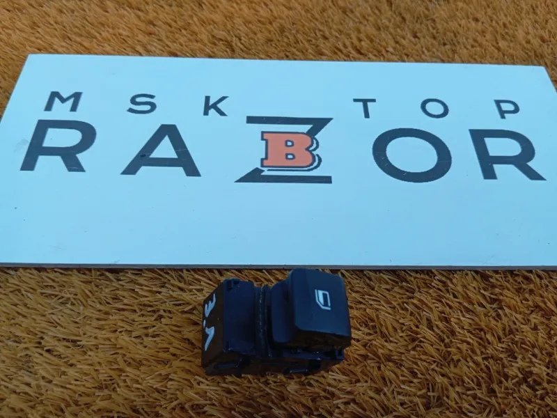 Кнопка стеклоподъемника