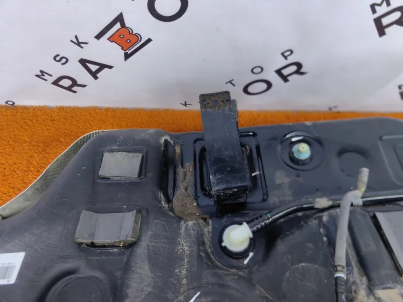 Бак топливный