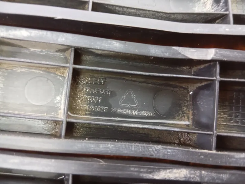 Крепление бампера