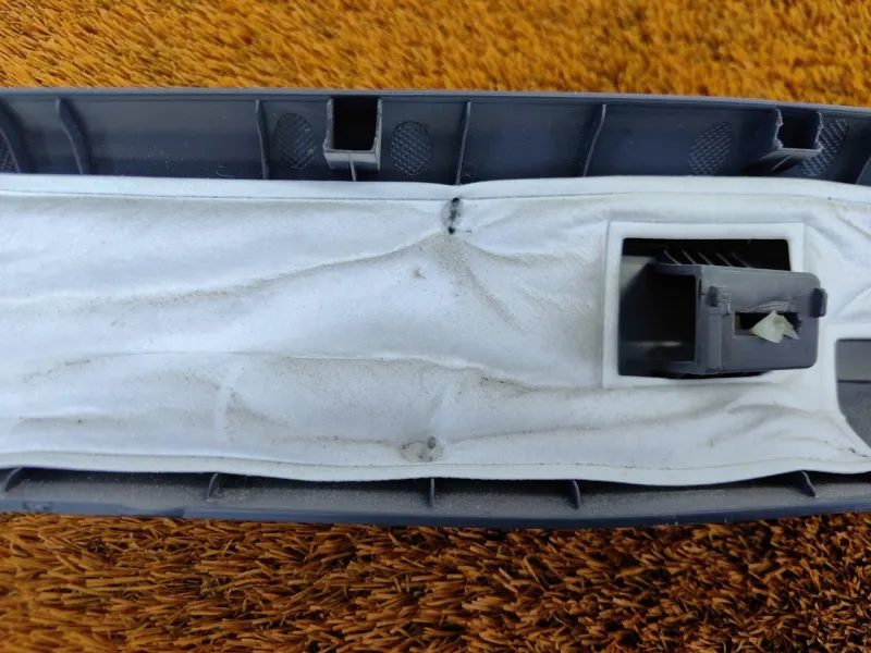 Накладка на стойку кузова