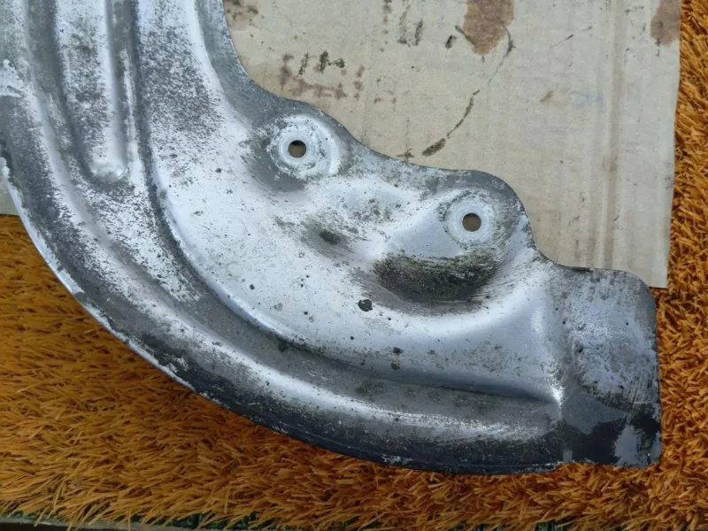 Пыльник тормозного диска