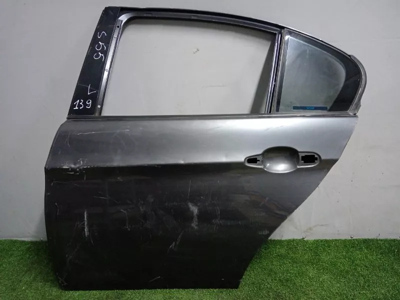 Дверь BMW 3-Series 2005 41007203647 E90, задняя левая