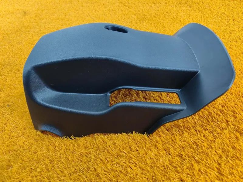 Кожух рулевой колонки