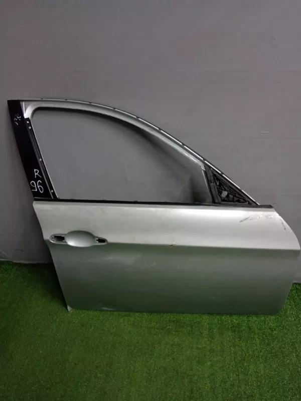 Дверь BMW 3-Series 2005 41007203644 E90, передняя правая