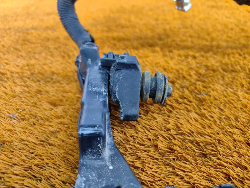 Клемма аккумулятор