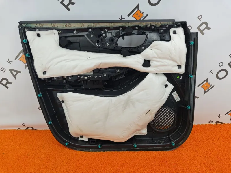 Обшивка двери