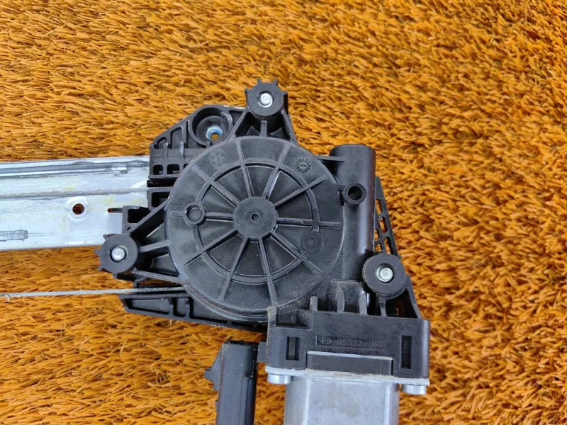 Стеклоподъемник