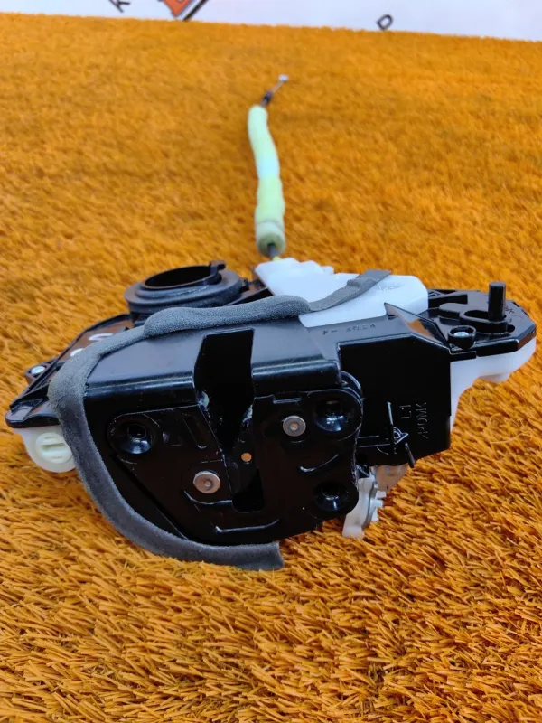 Замок двери