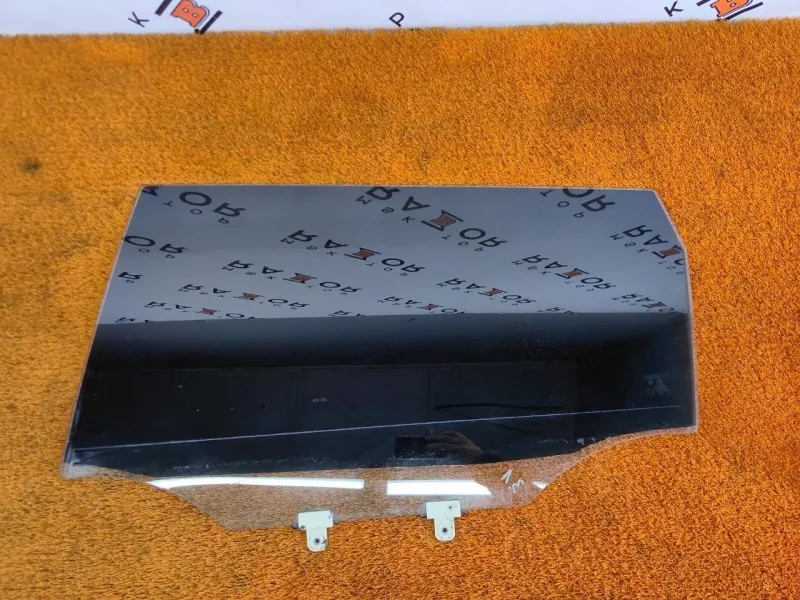 Стекло двери