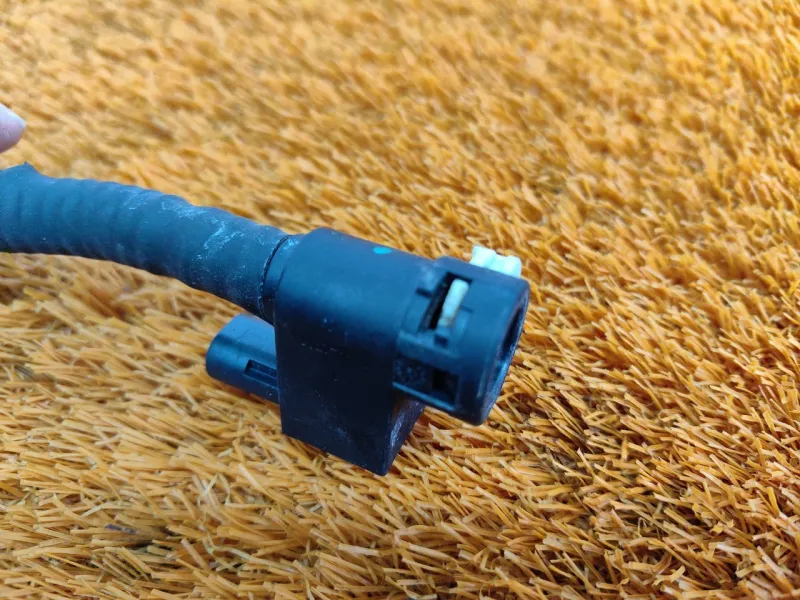 Трубка картерных газов