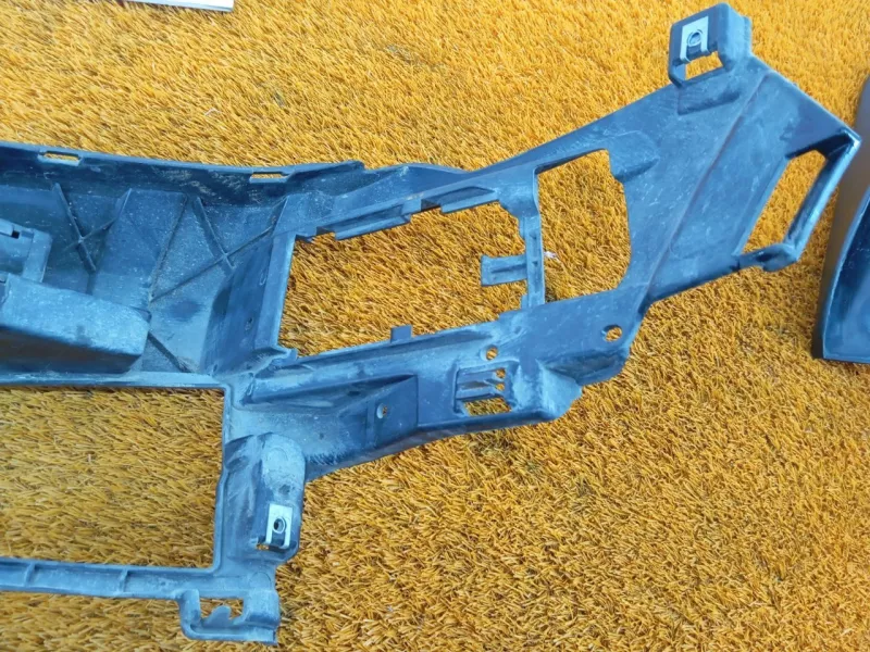 Крепление бампера BMW X3 2018 13960514 G01 B47, переднее правое