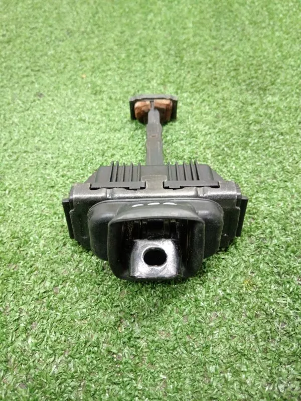 Ограничитель двери