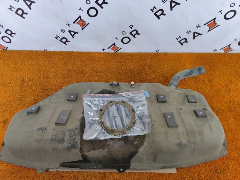 Бак топливный