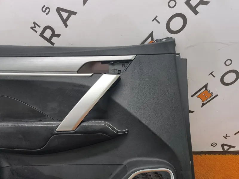 Обшивка двери