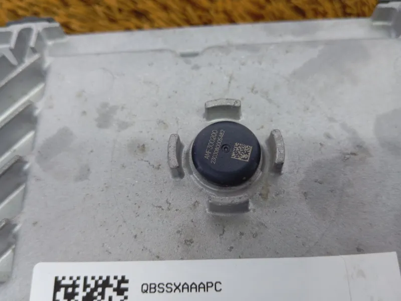 Блок управления двигателем