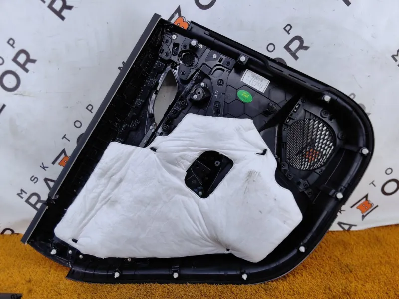 Обшивка двери