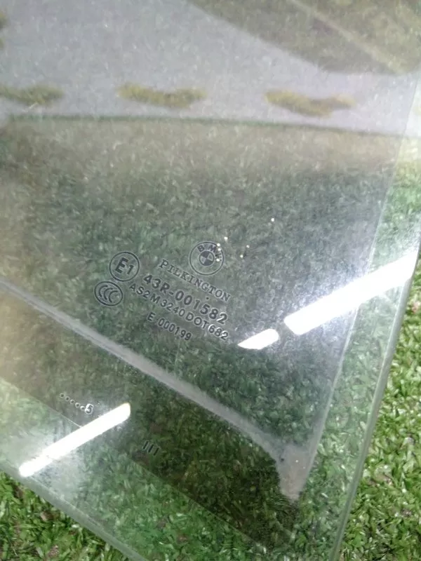 Стекло двери BMW 3-Series 2005 51347119978 E90, заднее правое