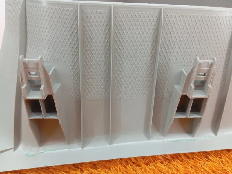 Накладка на стойку кузова