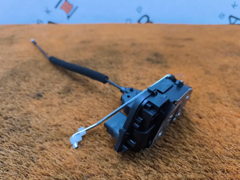 Замок двери