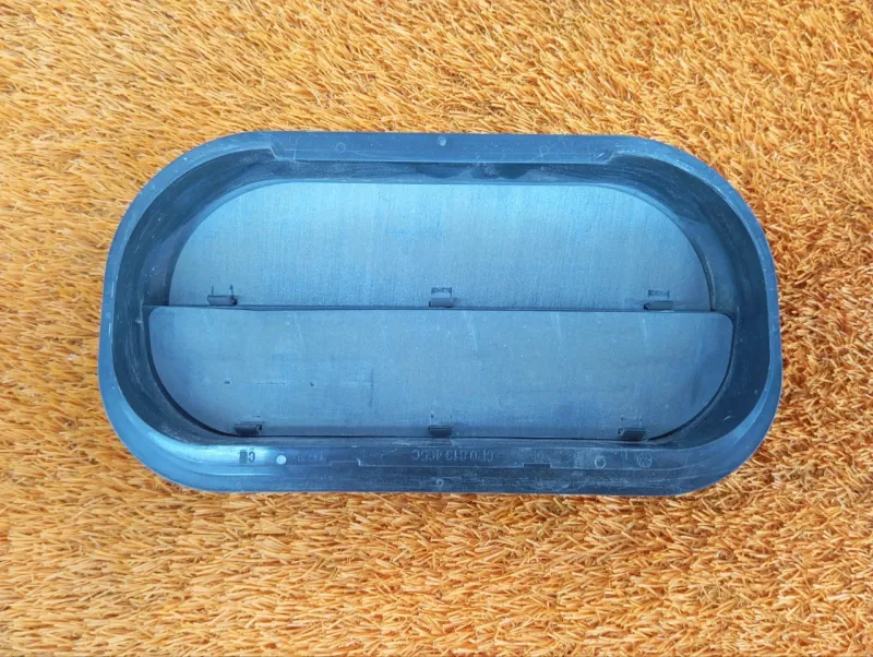 Решетка вентиляционная