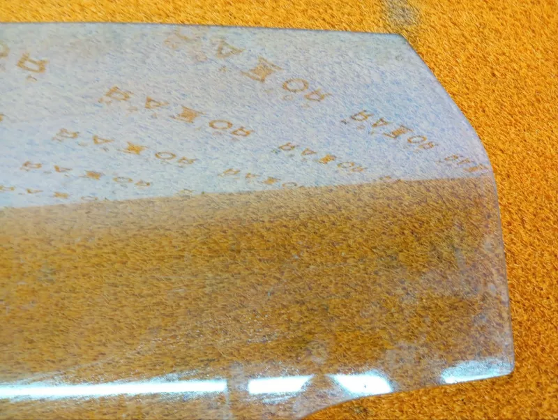 Стекло двери