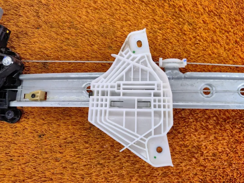 Стеклоподъемник