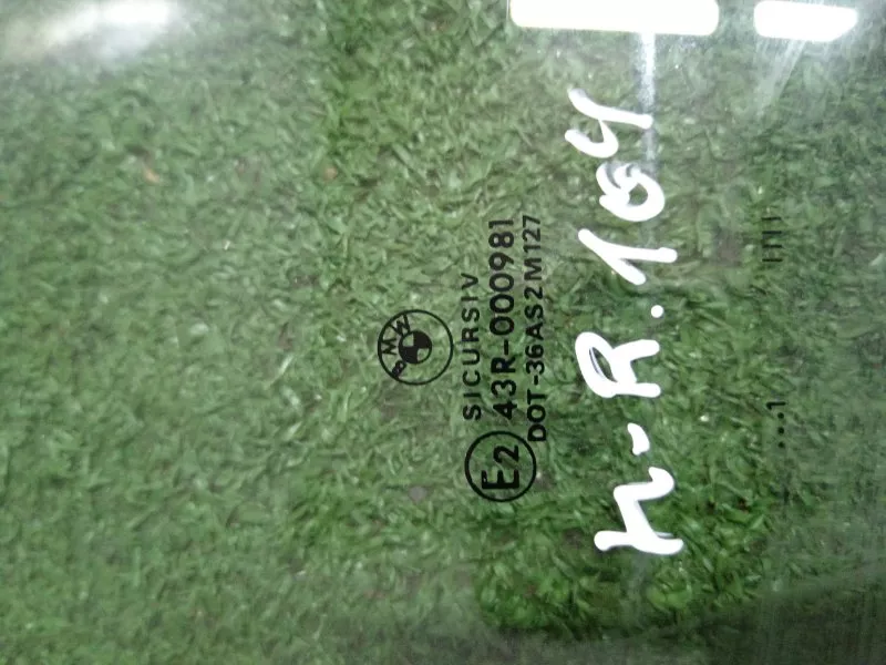 Стекло двери BMW 3-Series 2001 51338196026 E46, переднее правое