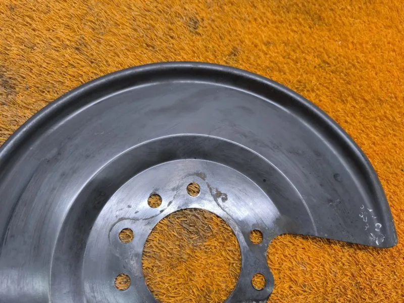 Пыльник тормозного диска