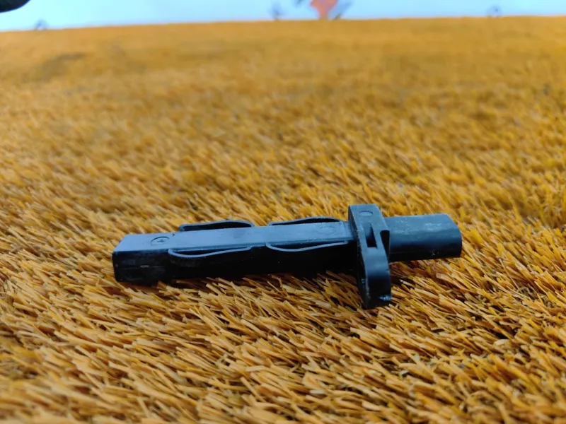 Датчик положения коленвала